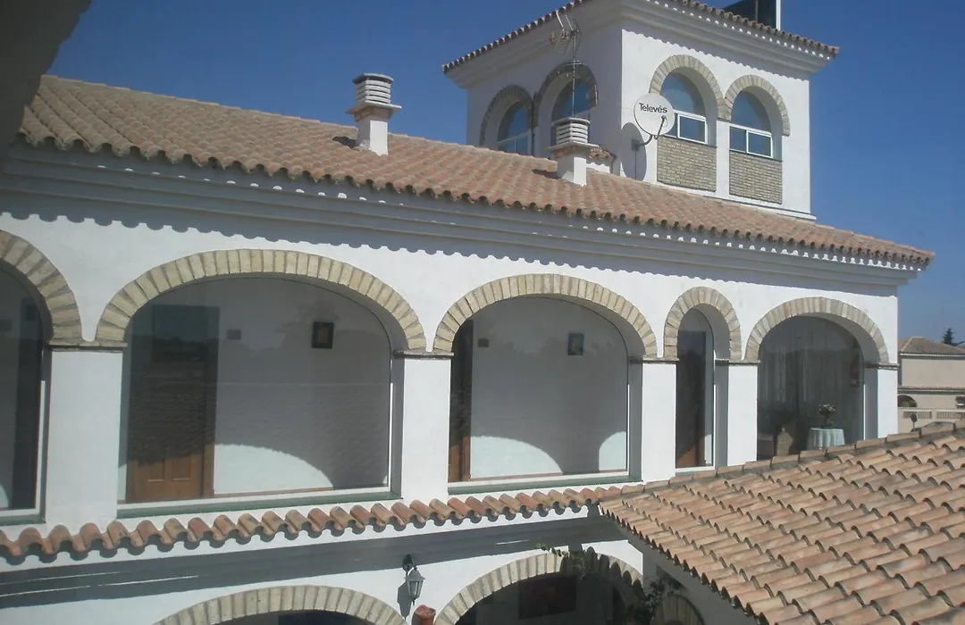 Hotel Cortijo Los Gallos-1
