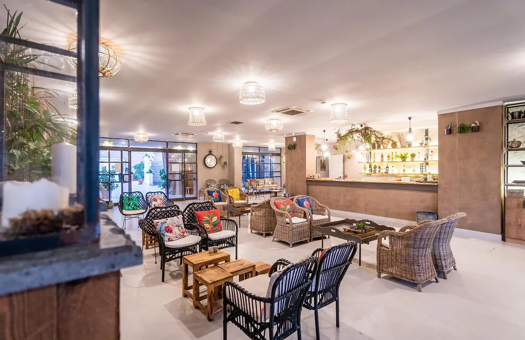 Capo Peloro Hotel (Adults Only)-1