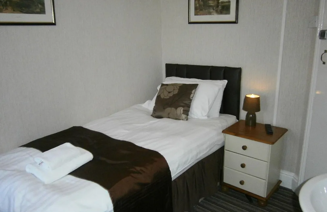 Woodthorpe Hotel-1
