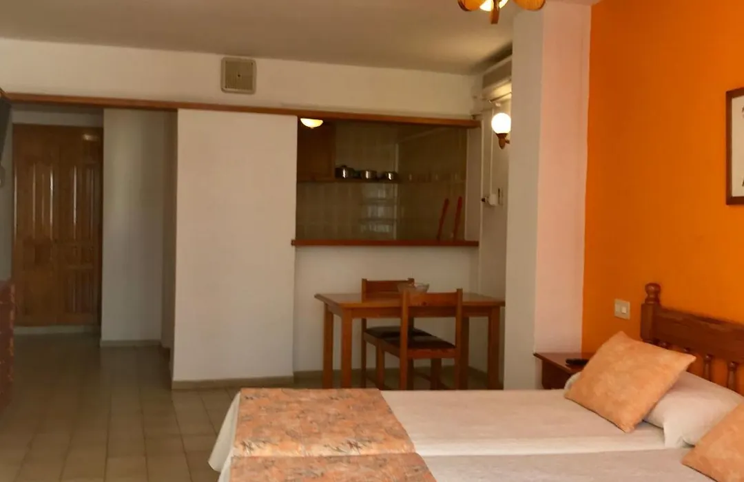 Apartamentos Jovial-1