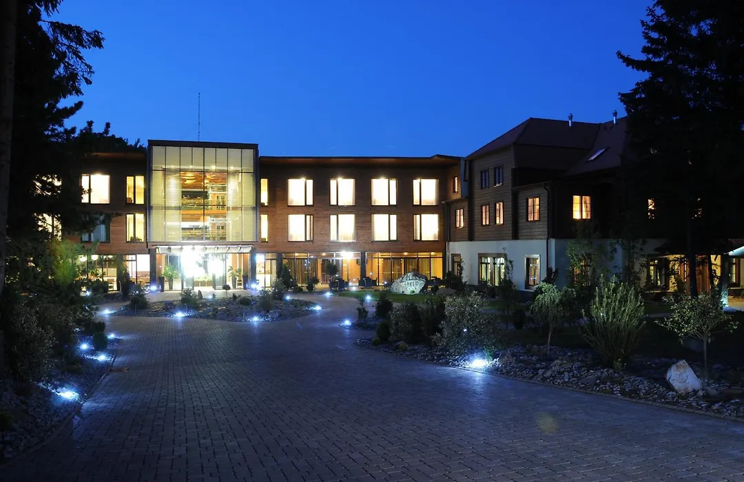 Hotel Zochova Chata - Adult Friendly-1