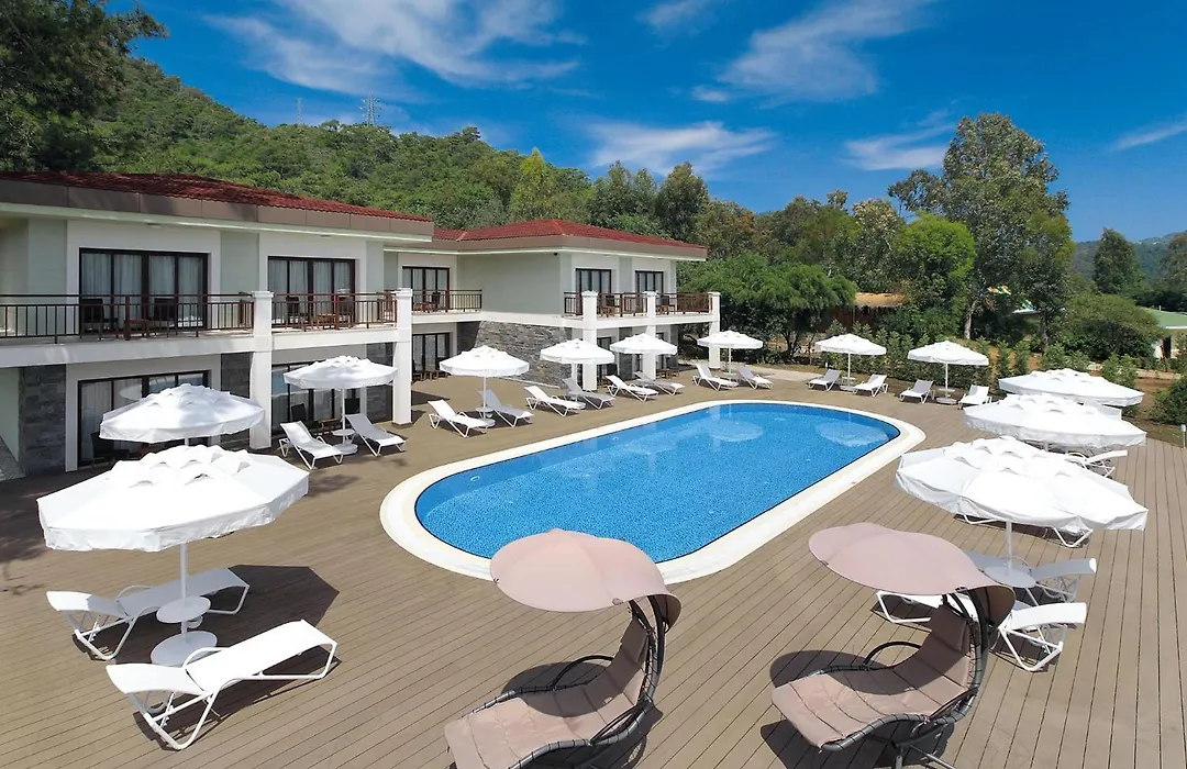 Fortezza Beach Resort-1