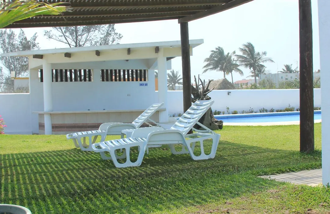 Hotel Arrecife Chachalacas-1