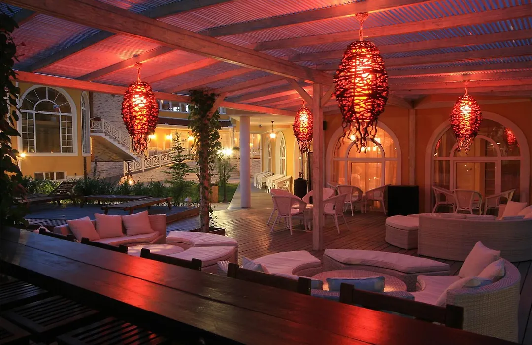 Blue Orange Beach Resort-1