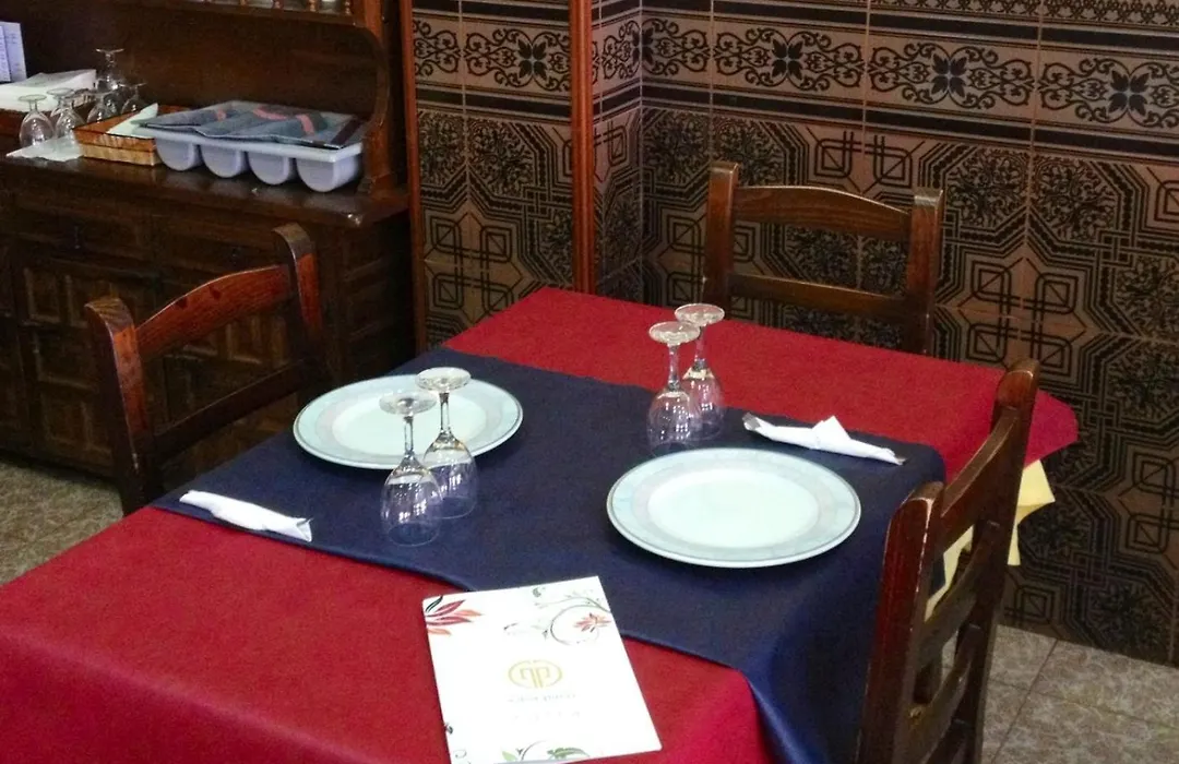 Hostal Casa Paco-1