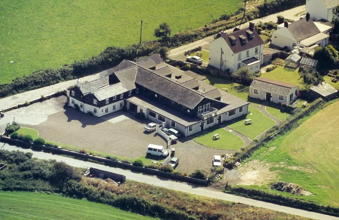 The Poldark Inn-1