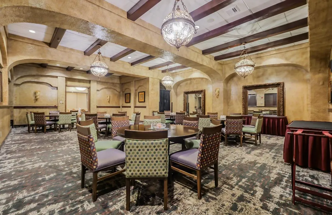 Crowne Plaza Cleveland Airport By Ihg-1