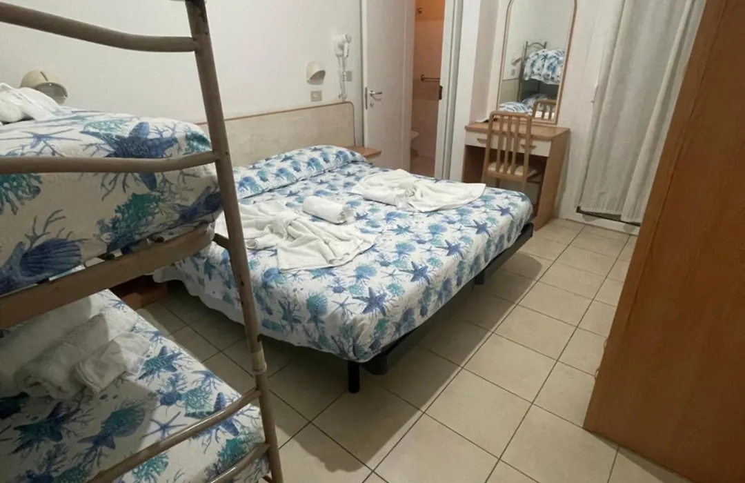 Hotel Vienna Rivazzurra-1
