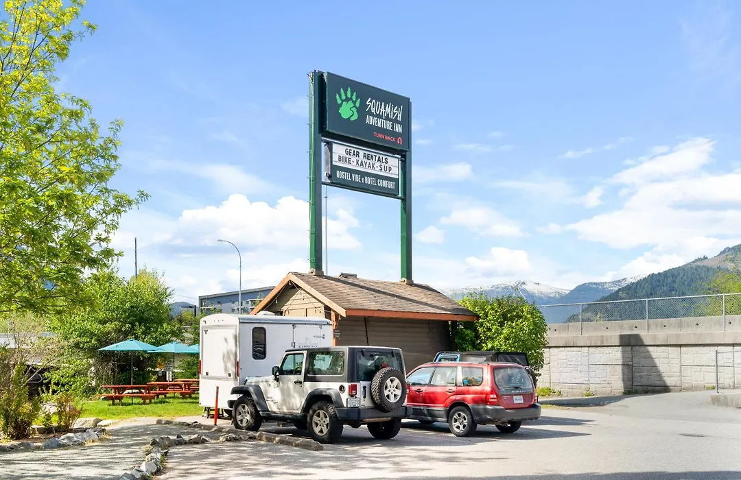 Squamish Adventure Inn-1