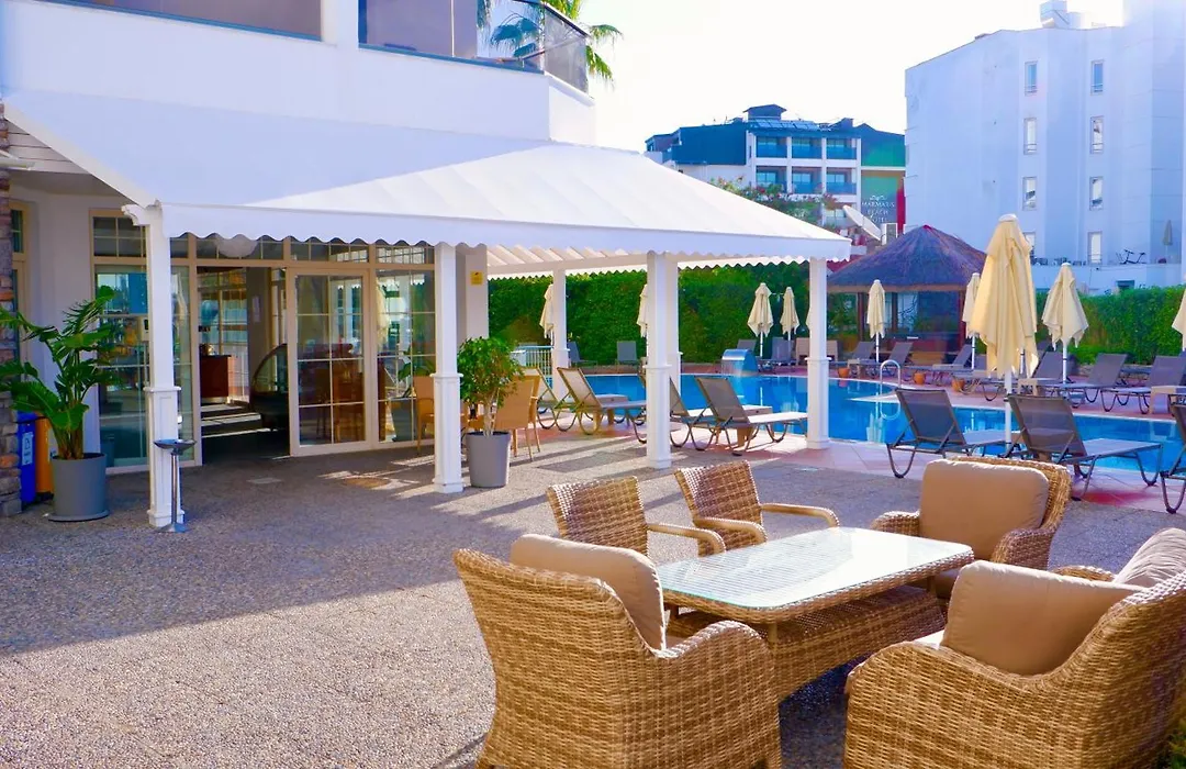 Hawaii Hotel-1