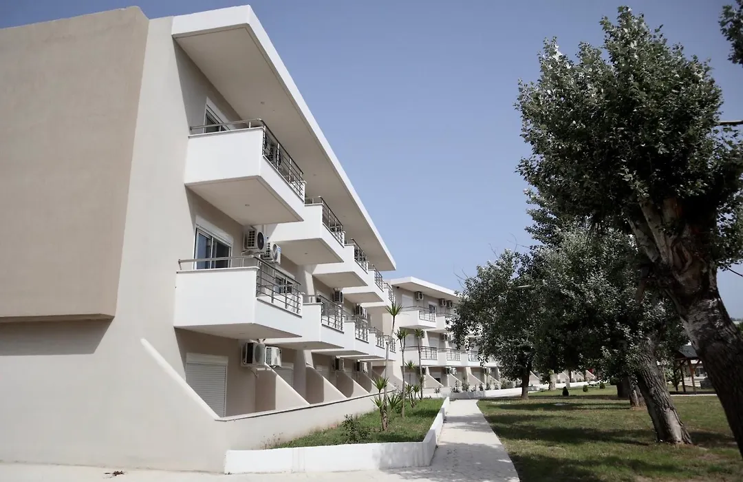 Hotel Sarti Beach-1