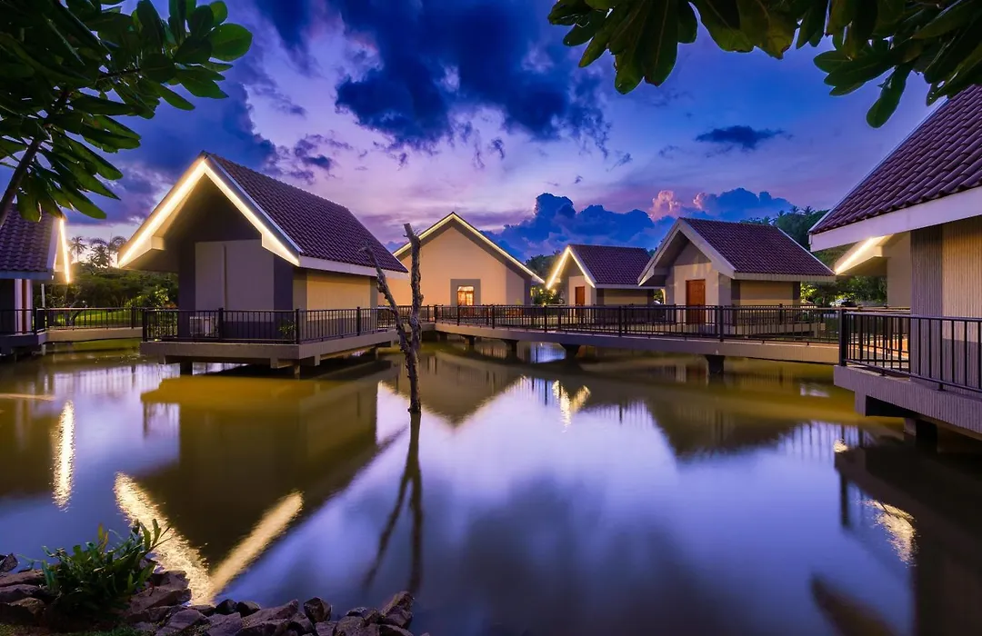 Araliya Beach Resort & Spa Unawatuna- Where You Meet The Sea All Year-1
