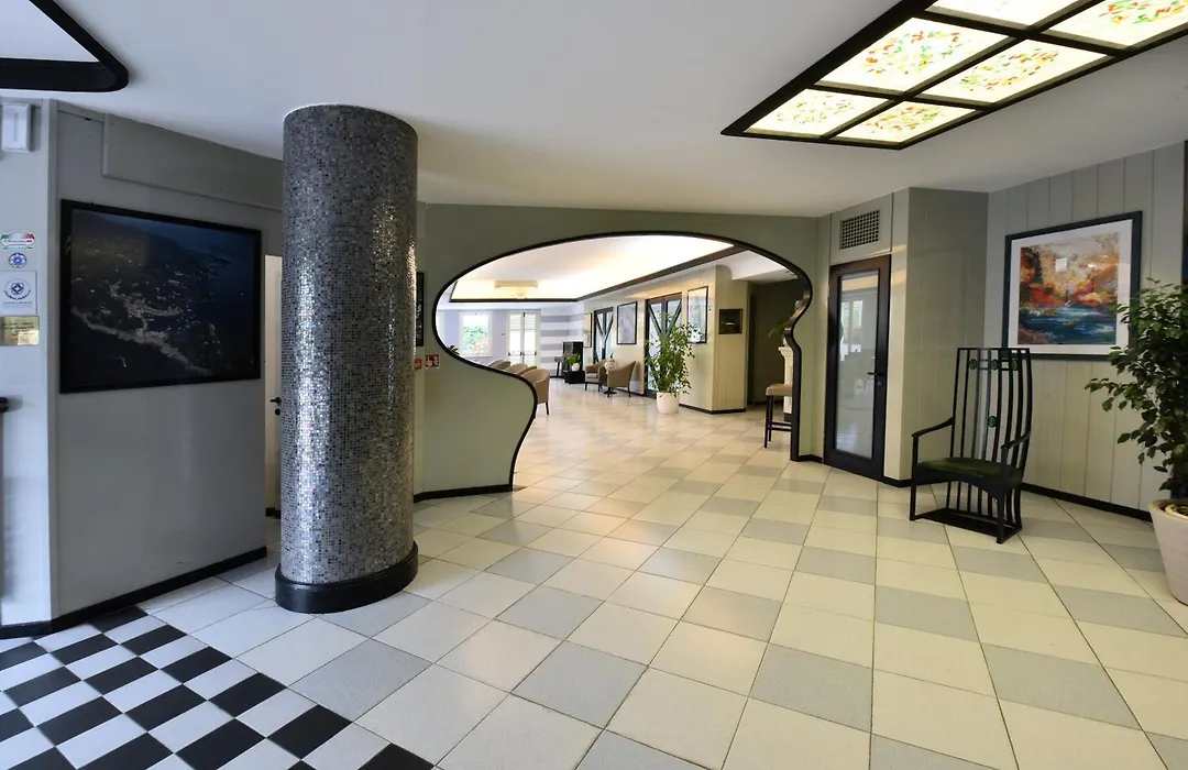 Hotel Sud Est By Fam Rossetti-1