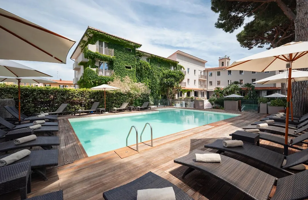 Marina Garden Hotel-1