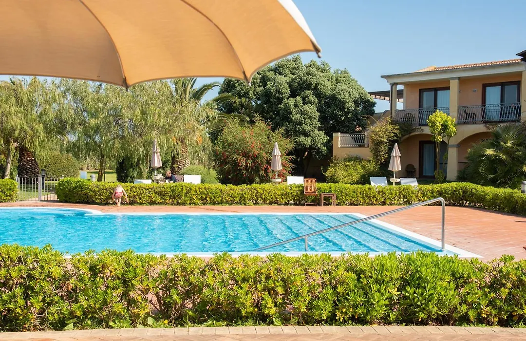 Hotel Santa Gilla-1