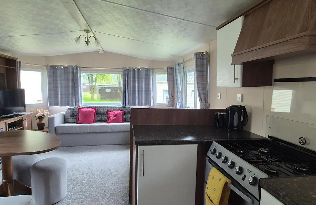 Excellent Static Caravan-1