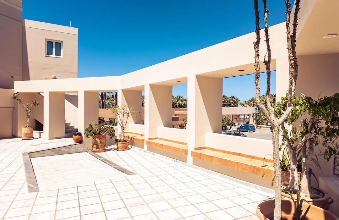 Chrispy Beach Resort, Agia Marina-1