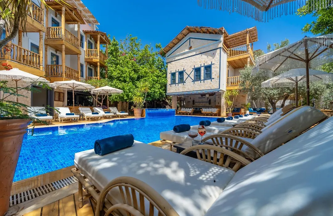 Elixir Hotel-1