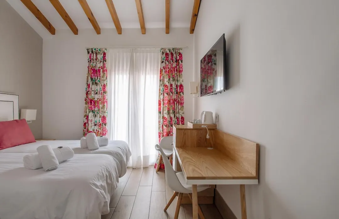 Rosal By Seaward Suites (Adults Only)-1