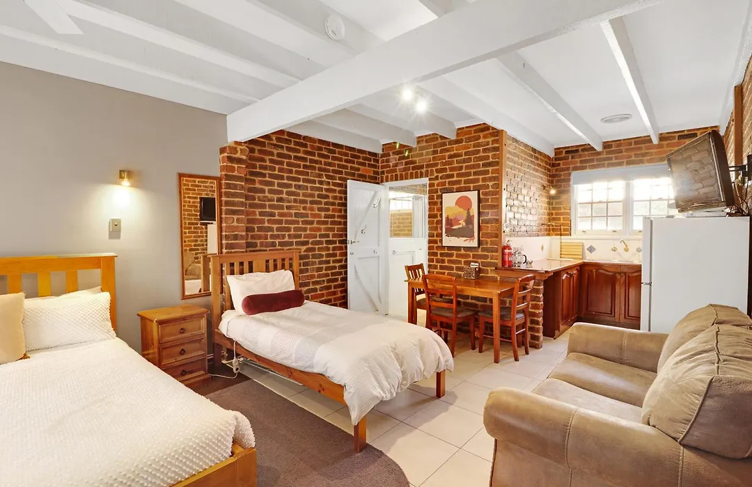 Greenvale Holiday Units Mansfield-1