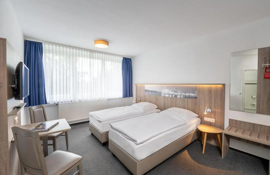 Hotel&Gästehaus Rostock Lütten Klein-1