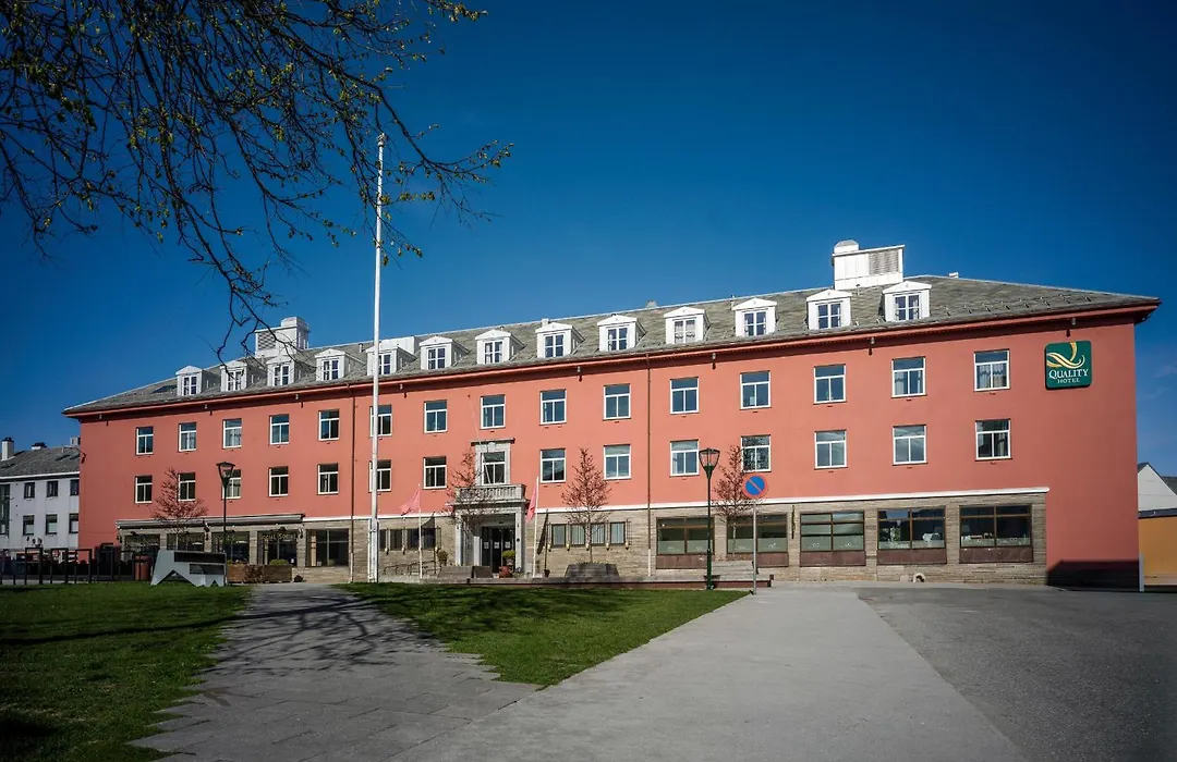 Quality Hotel Grand Kristiansund-1