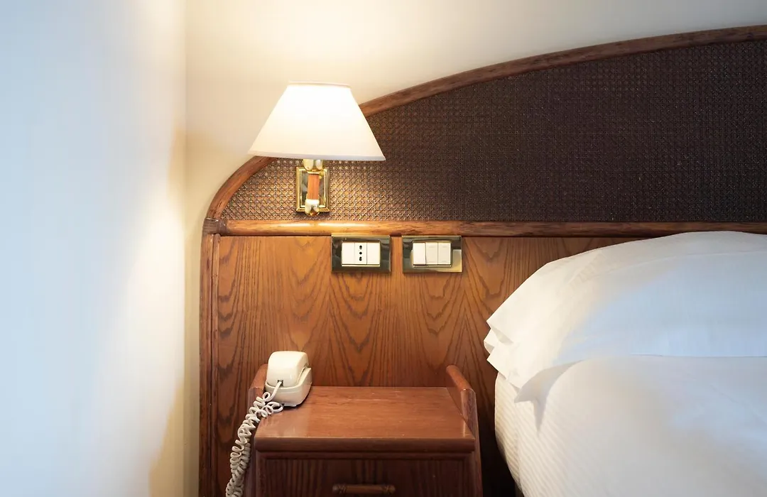 Hotel Altamira-1