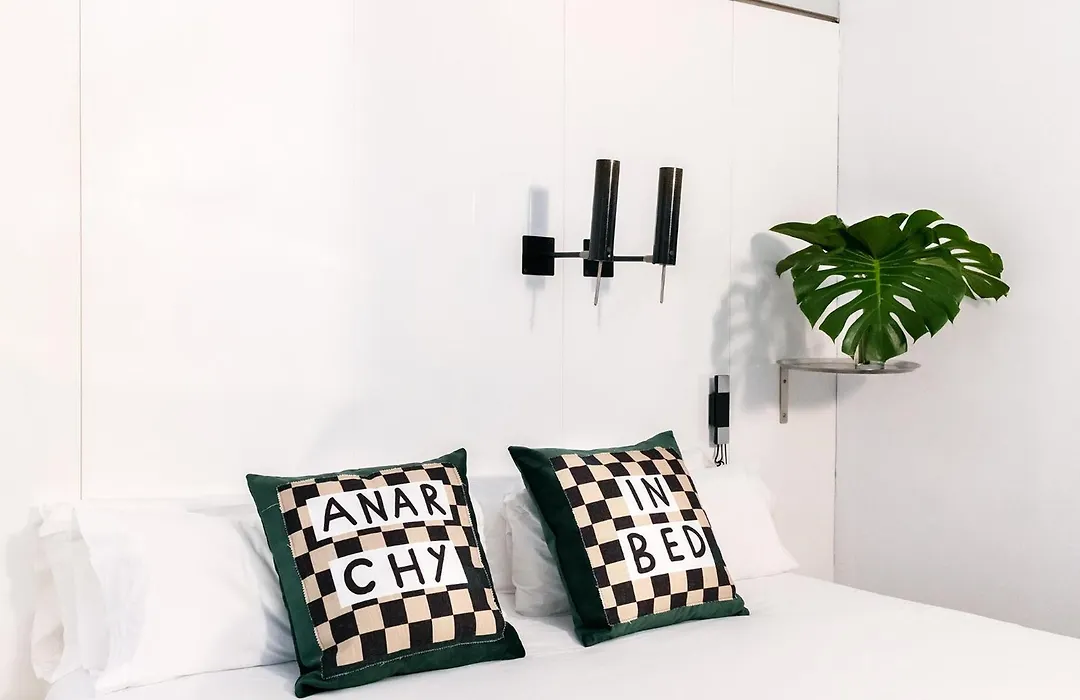 Chic&Basic Born Boutique Hotel-1