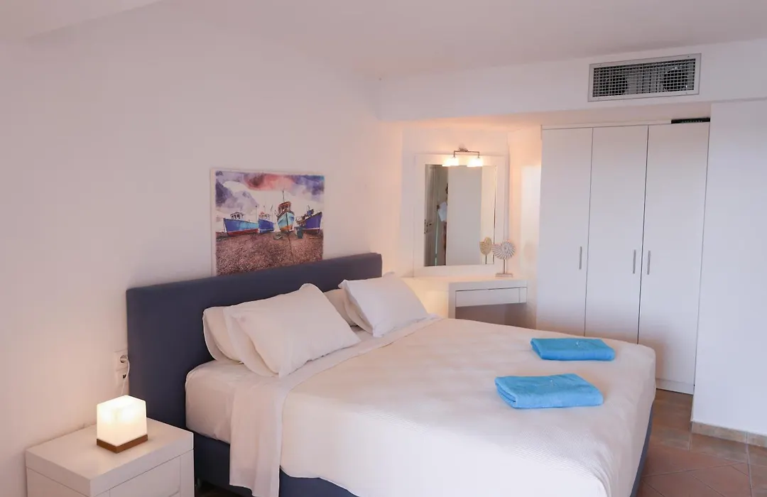 Cape Kanapitsa Hotel & Suites-1