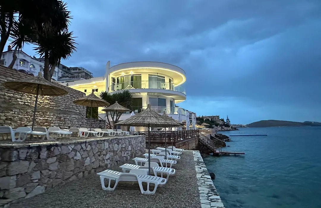 Hotel Delfini-1