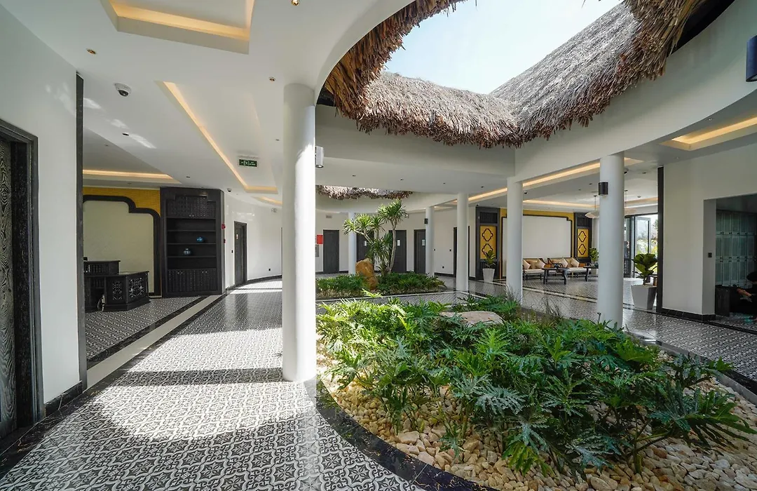 Bliss Hoi An Beach Resort&Wellness-1