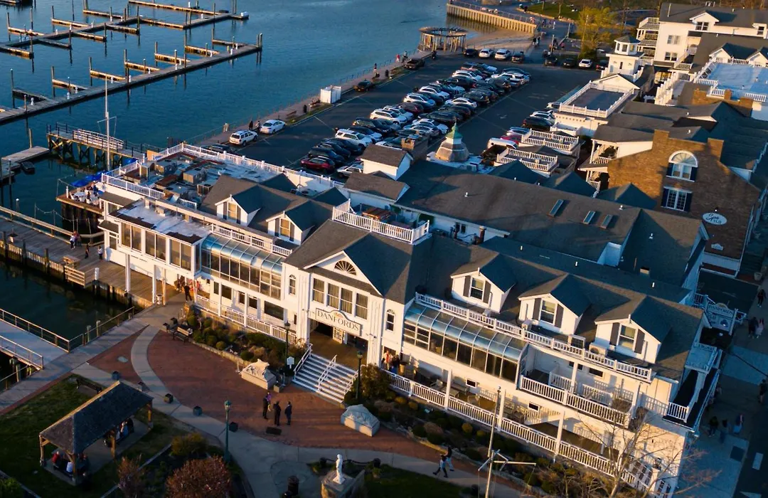 Danfords Hotel & Marina-1