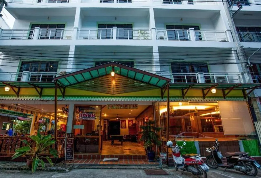 Triple Rund Place Hotel-1