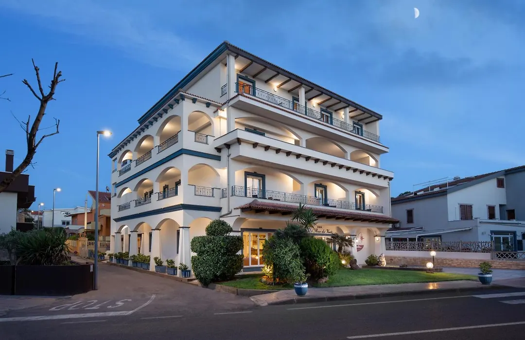 Hotel Rosa Dei Venti-1
