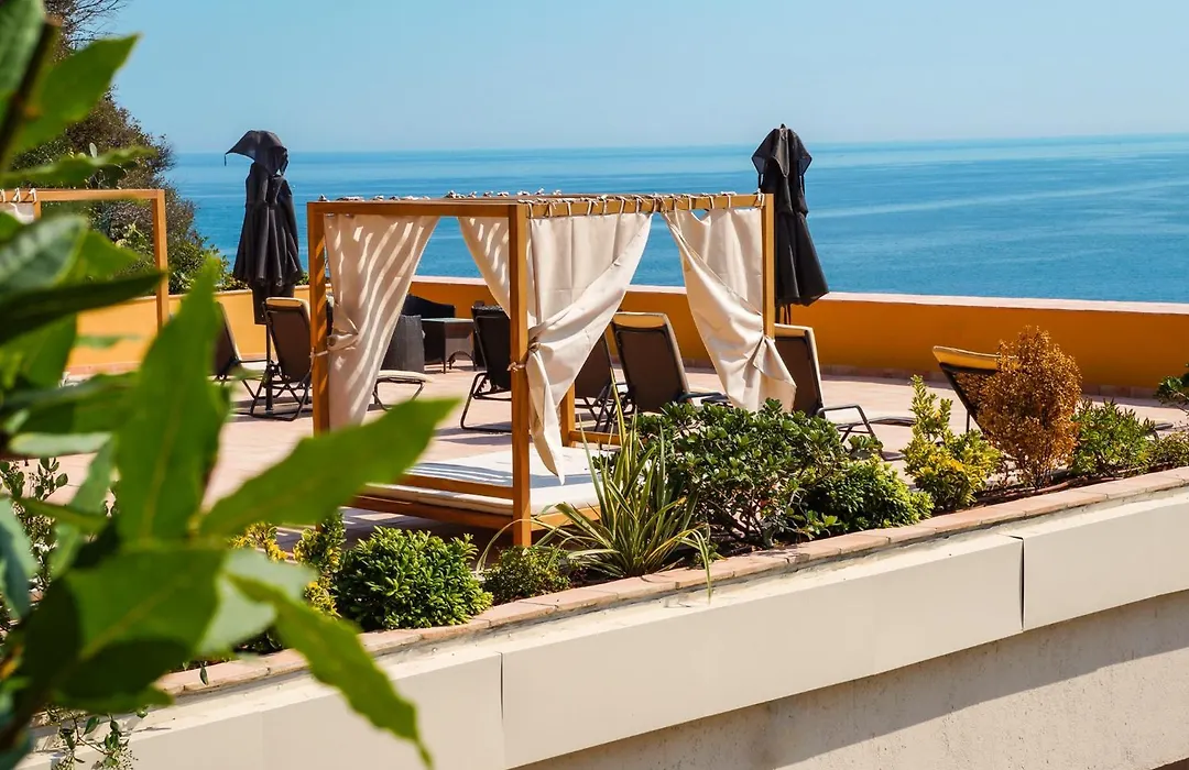 Hotel La Perouse Nice Baie Des Anges-1