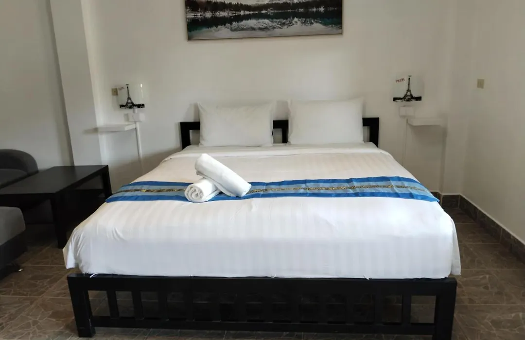 Phratamnak Inn Hotel & Guesthouse - 100 Mtr From The Beach-1