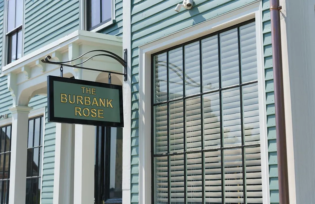 The Burbank Rose Inn-1