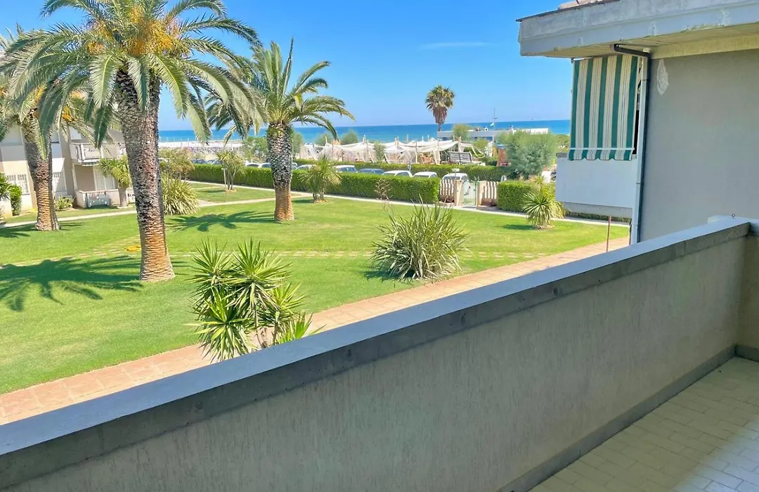 Residence Leonardo Sul Mare-1