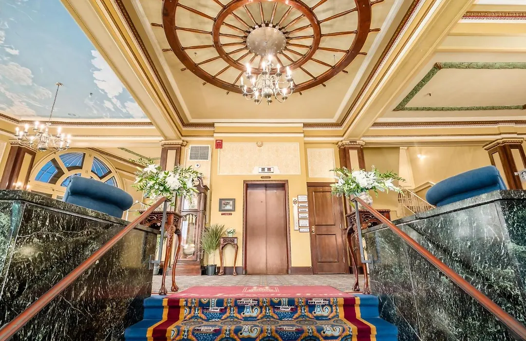Lafayette Hotel Marietta-1