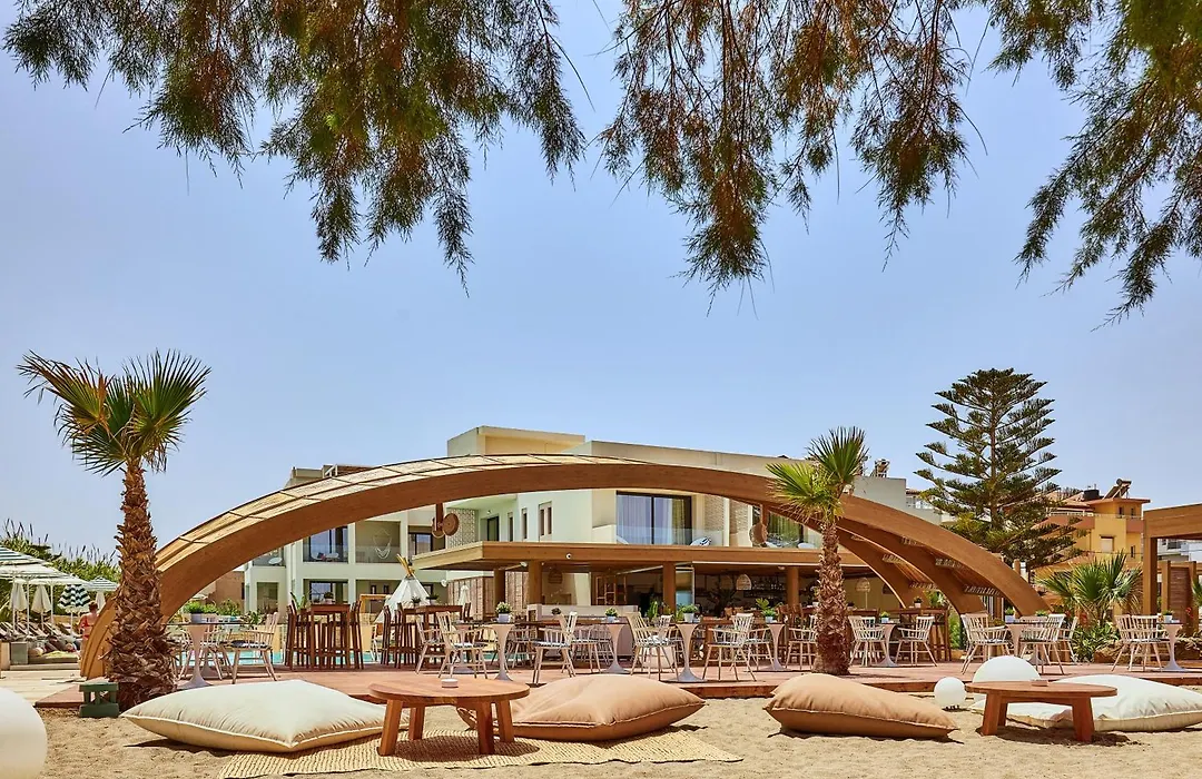 Enorme Teatro Beach - Adults Only-1