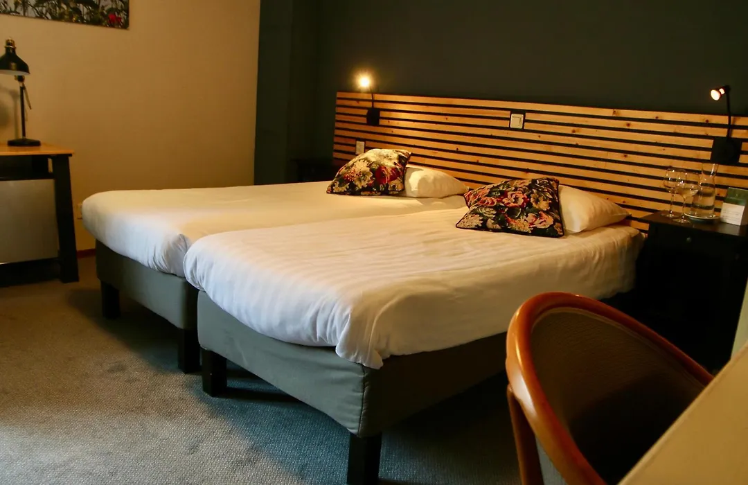 Hotel Restaurant De Roosterhoeve-1