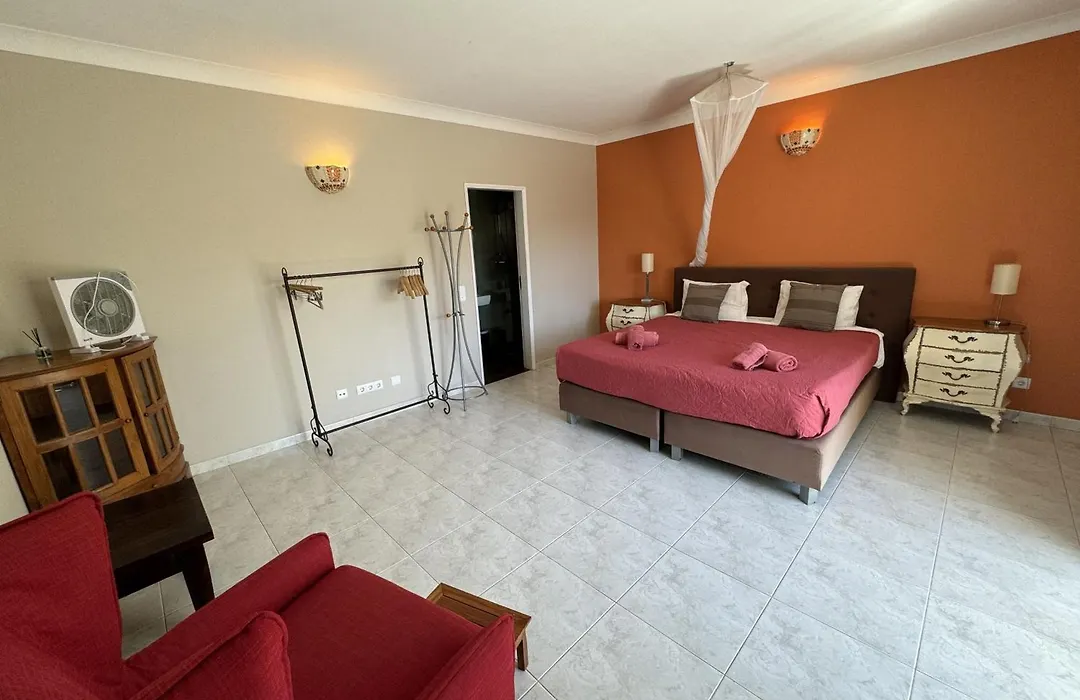 Beach House Lagos - Beachhouselagos - Meia Praia-1