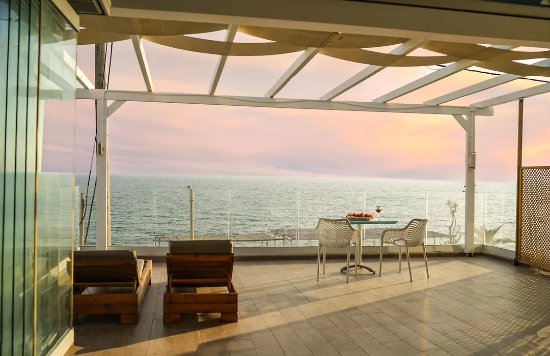 Must Boutique Hotel & Restaurant-1