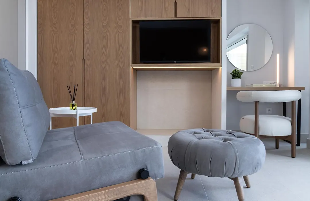 Flisvos Royal Hotel & Suites-1