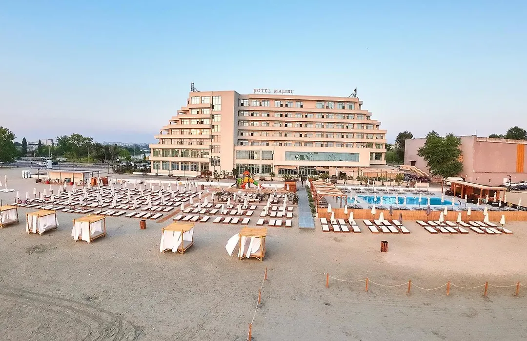 Hotel Malibu-1