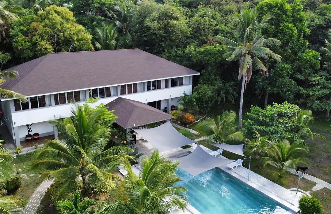 Sunset Cove Beach&Dive Resort-1