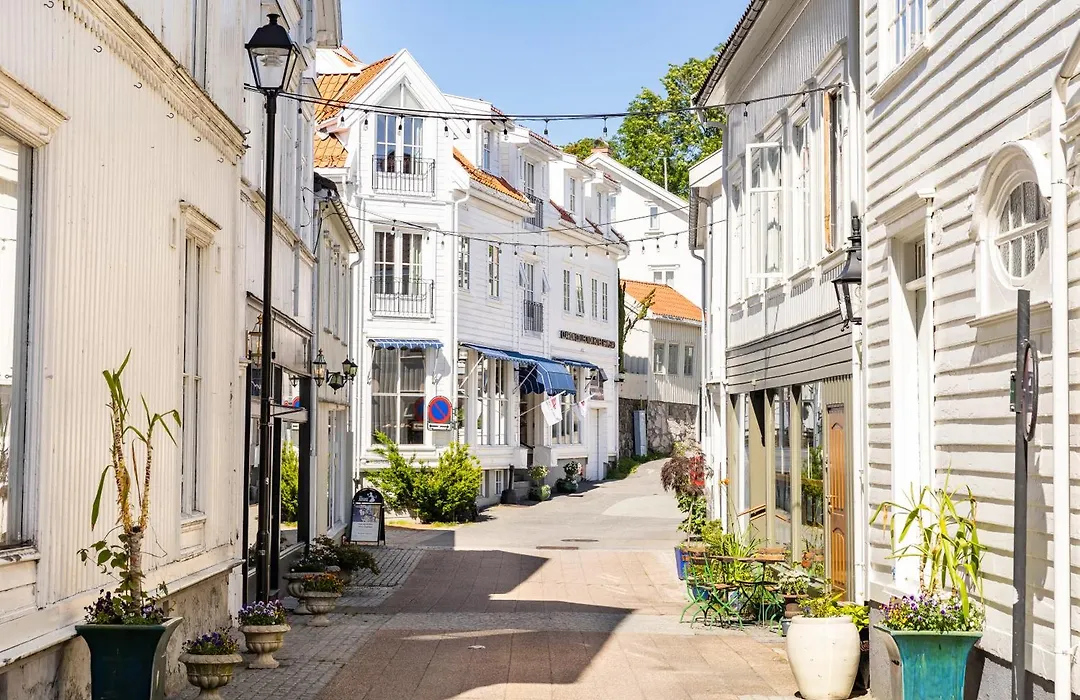 Home Hotel Grimstad-1