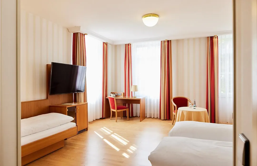 Hotel Zum Schiff-1
