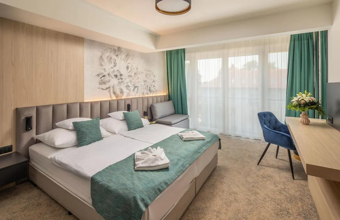 Sungarden Wellness Hotel Siofok-1