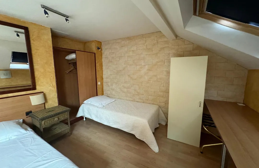 Hotel Bosquet Pau Centre - Self Check In Budget Hotel-1